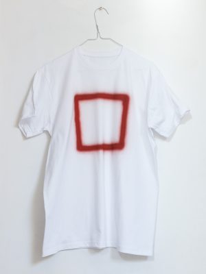 A clothing line – size M – reference B33