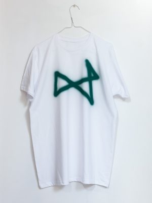 A clothing line – size L – reference B36