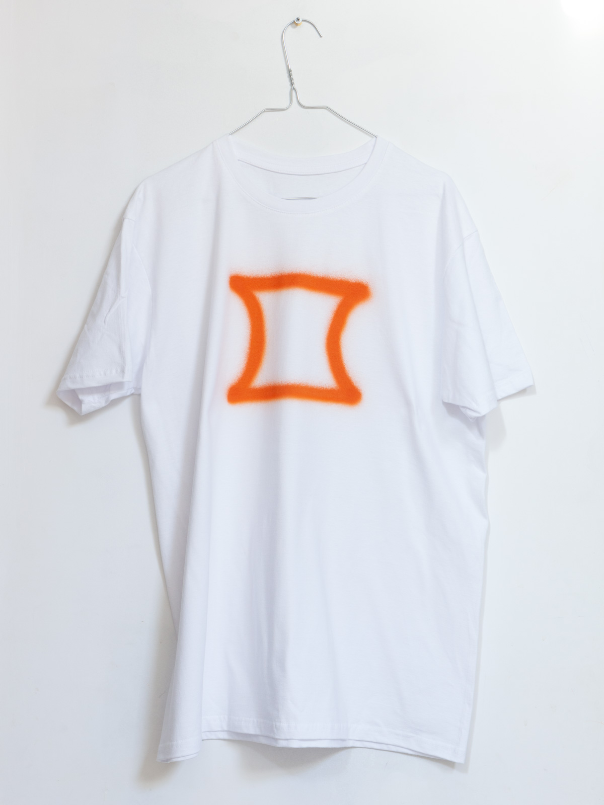 A clothing line – size XL – reference B46