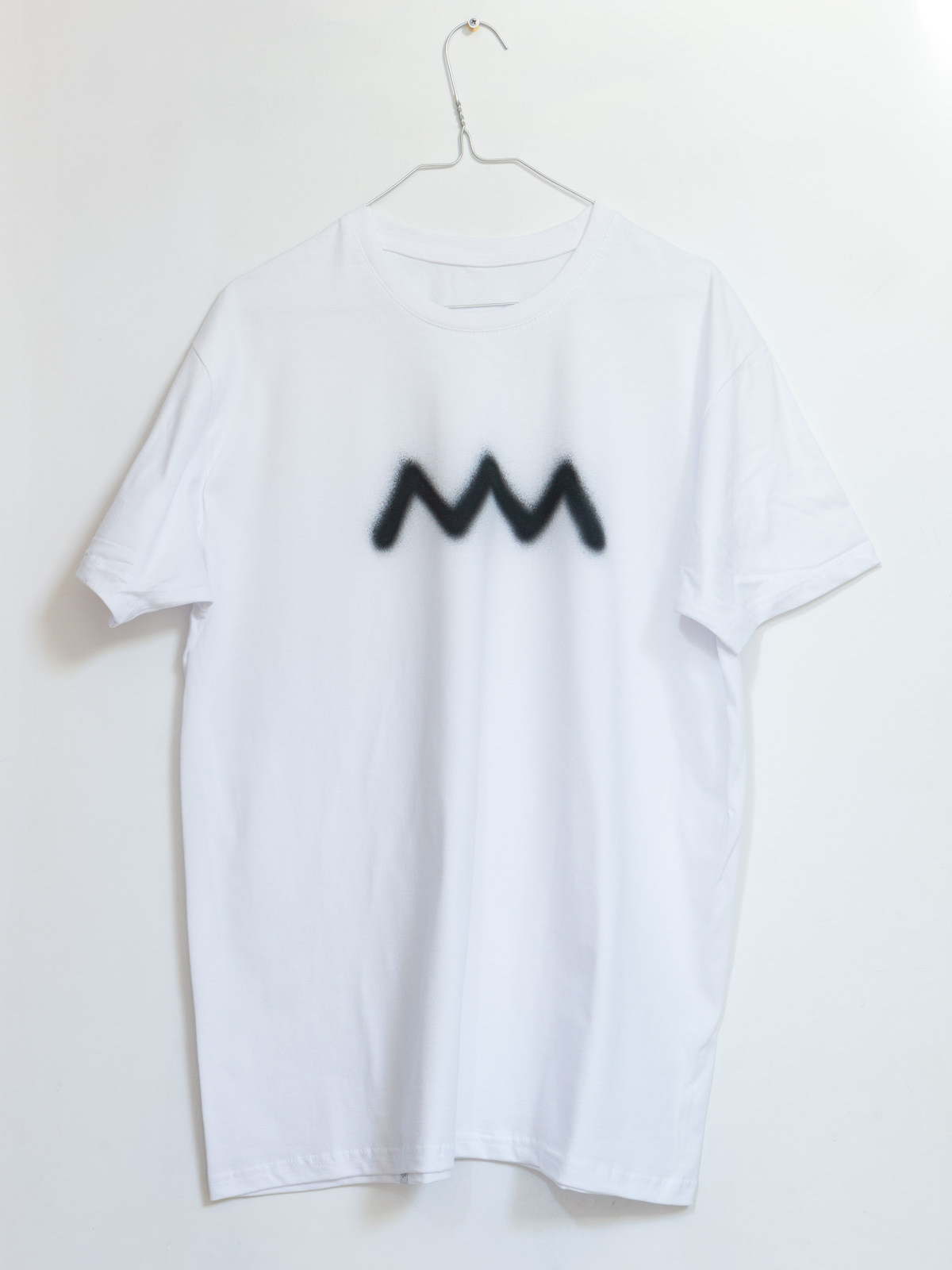 A clothing line – size XL – reference B44